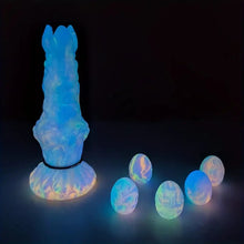 Load image into Gallery viewer, Big Knot Alien Ovipositor Dildo.